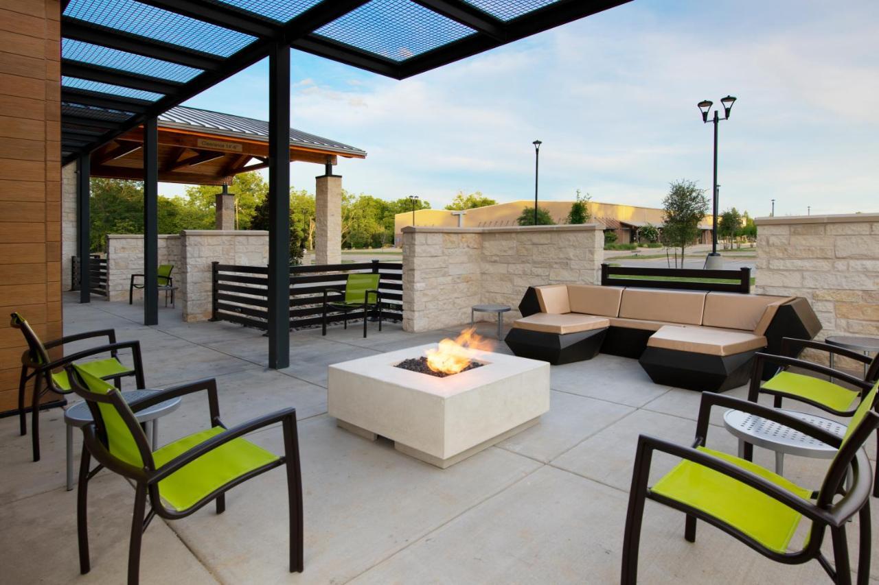 Springhill Suites By Marriott Lindale Tyler Екстериор снимка